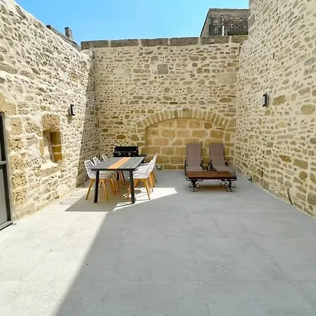 Hébergement de vacances Charme Et Modernité En Camargue Aimargues