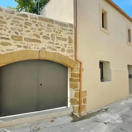 Charme Et Modernité En Camargue Hébergement de vacances Aimargues