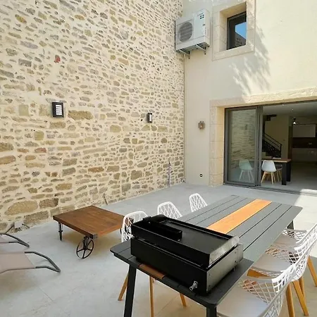 Charme Et Modernité En Camargue Hébergement de vacances Aimargues